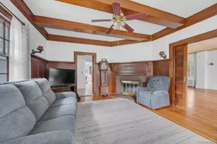 84 Nassau Blvd, Garden City, NY 11530 - Photo 10