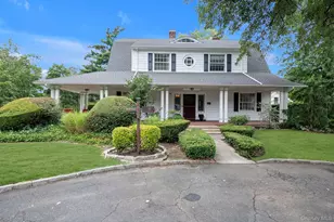 84 Nassau Blvd, Garden City, NY 11530 - Photo 2