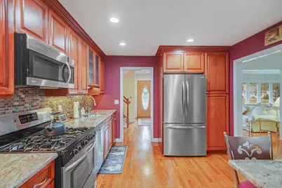 41 Wiltshire Drive, Commack, NY 11725 - Photo 12