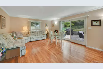 41 Wiltshire Drive, Commack, NY 11725 - Photo 14