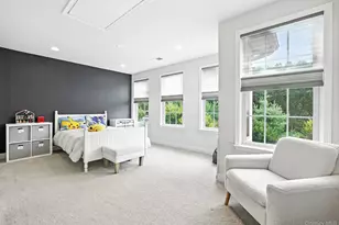 30 Dennis Ln, Pleasantville, NY 10570 - Photo 18