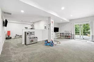 30 Dennis Ln, Pleasantville, NY 10570 - Photo 22