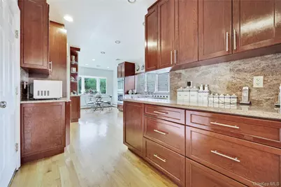 4 Willow Lane, Hewlett, NY 11557 - Photo 22