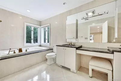 4 Willow Lane, Hewlett, NY 11557 - Photo 14