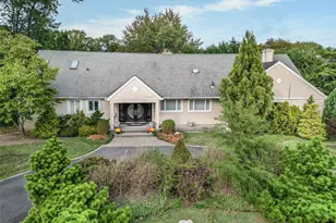 4 Willow Ln, Hewlett, NY 11557 - Photo 2