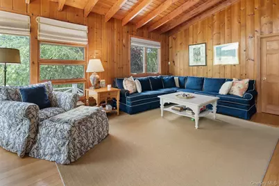 16 S Beach Road, Southampton, NY 11968 - Photo 4