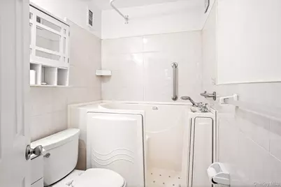 400 Maryland Avenue #1D, New York, NY 10305 - Photo 10