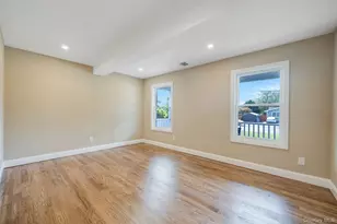 19 Marianna Pl, East Islip, NY 11730 - Photo 24