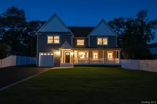 19 Marianna Pl, East Islip, NY 11730 - Photo 32