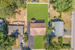 19 Marianna Pl, East Islip, NY 11730 - Photo 46