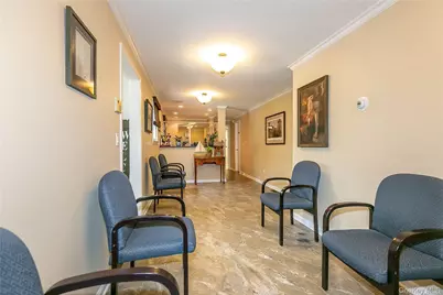 188 W Main Street, Oyster Bay, NY 11771 - Photo 8