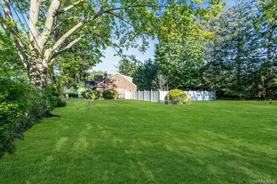 24 Ormond Street, Dix Hills, NY 11746 - Photo 2