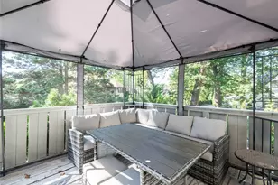 100 Station Rd, Great Neck, NY 11023 - Photo 14