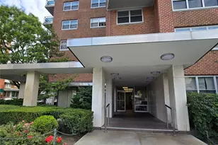 70-31 108th St, Forest Hills, NY 11375 - Photo 22