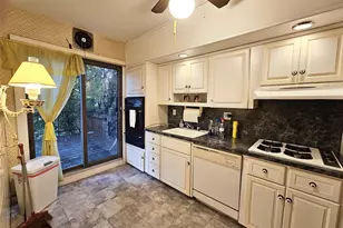 81-28 77th Ave, Glendale, NY 11385 - Photo 10