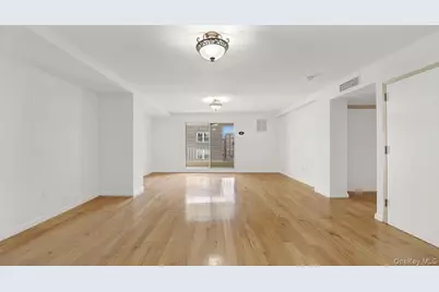 140-75 Ash #4B, Flushing, NY 11355 - Photo 1