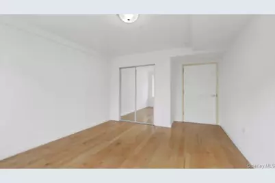 140-75 Ash #4B, Flushing, NY 11355 - Photo 12