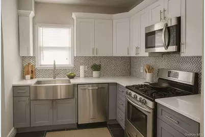 492A Cornell Avenue, Rockville Centre, NY 11570 - Photo 1