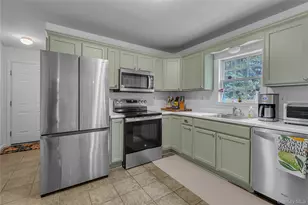 4 Simeon Rd, Jamesport, NY 11901 - Photo 16