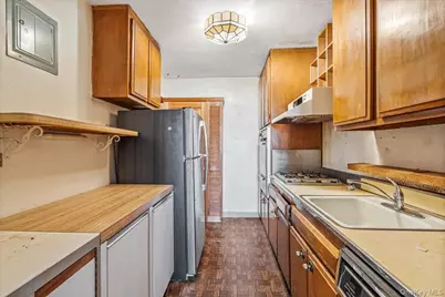 8409 155th Avenue #5A, Howard Beach, NY 11414 - Photo 16