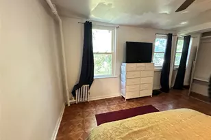 82 Waring Pl, Yonkers, NY 10703 - Photo 10