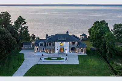3875 Hallock Lane, Mattituck, NY 11952 - Photo 2