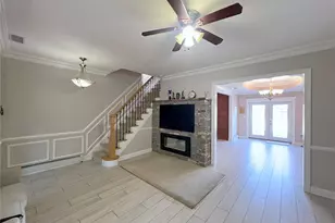 67-31 52nd Rd, Maspeth, NY 11378 - Photo 4