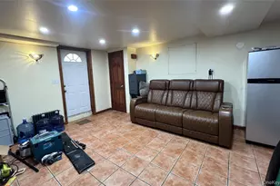 67-31 52nd Rd, Maspeth, NY 11378 - Photo 16