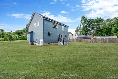 37 Lakeview Drive, Middle Island, NY 11953 - Photo 40