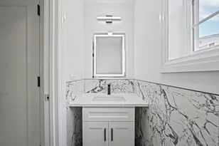 37 Lakeview Dr, Middle Island, NY 11953 - Photo 16