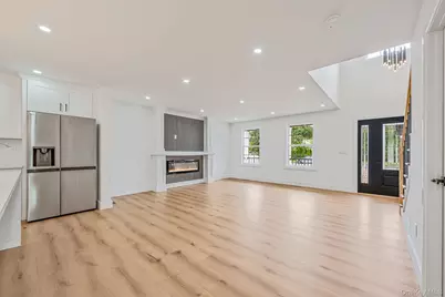 37 Lakeview Drive, Middle Island, NY 11953 - Photo 8