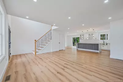 37 Lakeview Drive, Middle Island, NY 11953 - Photo 6