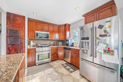 1 Ozone Place, Massapequa, NY 11758 - Photo 6