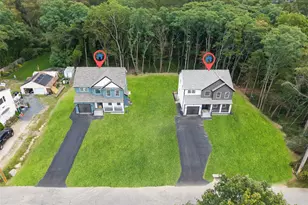 39 Lakeview Dr, Middle Island, NY 11953 - Photo 32