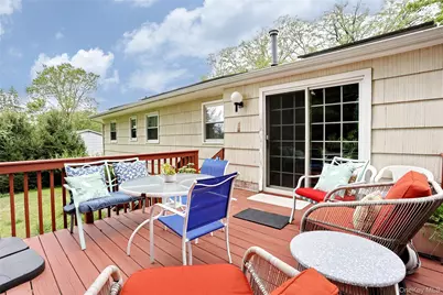 40 Eastbourne Drive, Chestnut Ridge, NY 10977 - Photo 16