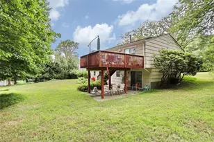 40 Eastbourne Dr, Chestnut Ridge, NY 10977 - Photo 18