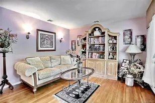 40 Eastbourne Dr, Chestnut Ridge, NY 10977 - Photo 6