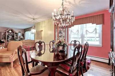 40 Eastbourne Drive, Chestnut Ridge, NY 10977 - Photo 4