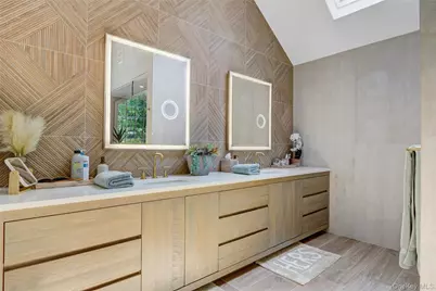 339 Meadow Lane, Mill Neck, NY 11765 - Photo 14