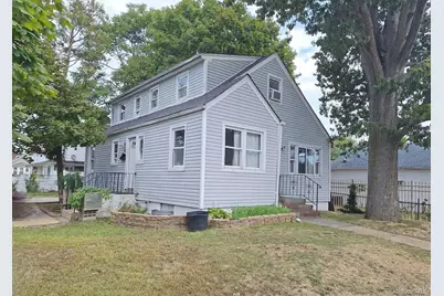 863 Prospect Avenue, Westbury, NY 11590 - Photo 2