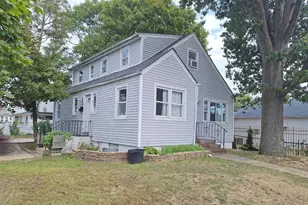 863 Prospect Ave, Westbury, NY 11590 - Photo 2