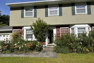 9 Beadart Pl, Hyde Park, NY 12538 - Photo 2