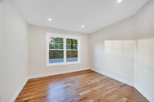 271 N Country Rd, Smithtown, NY 11787 - Photo 44