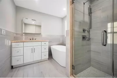 271 N Country Road, Smithtown, NY 11787 - Photo 40