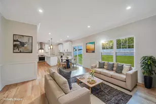 271 N Country Rd, Smithtown, NY 11787 - Photo 26