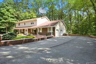 19 Stonehedge Dr, West Nyack, NY 10994 - Photo 4