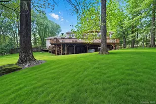 19 Stonehedge Dr, West Nyack, NY 10994 - Photo 40