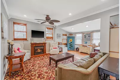 25 Patchogue Street, Patchogue, NY 11772 - Photo 4