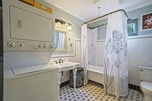 25 Patchogue St, Patchogue, NY 11772 - Photo 16