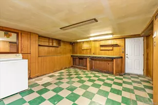 125-21 5th Ave, College Point, NY 11356 - Photo 18